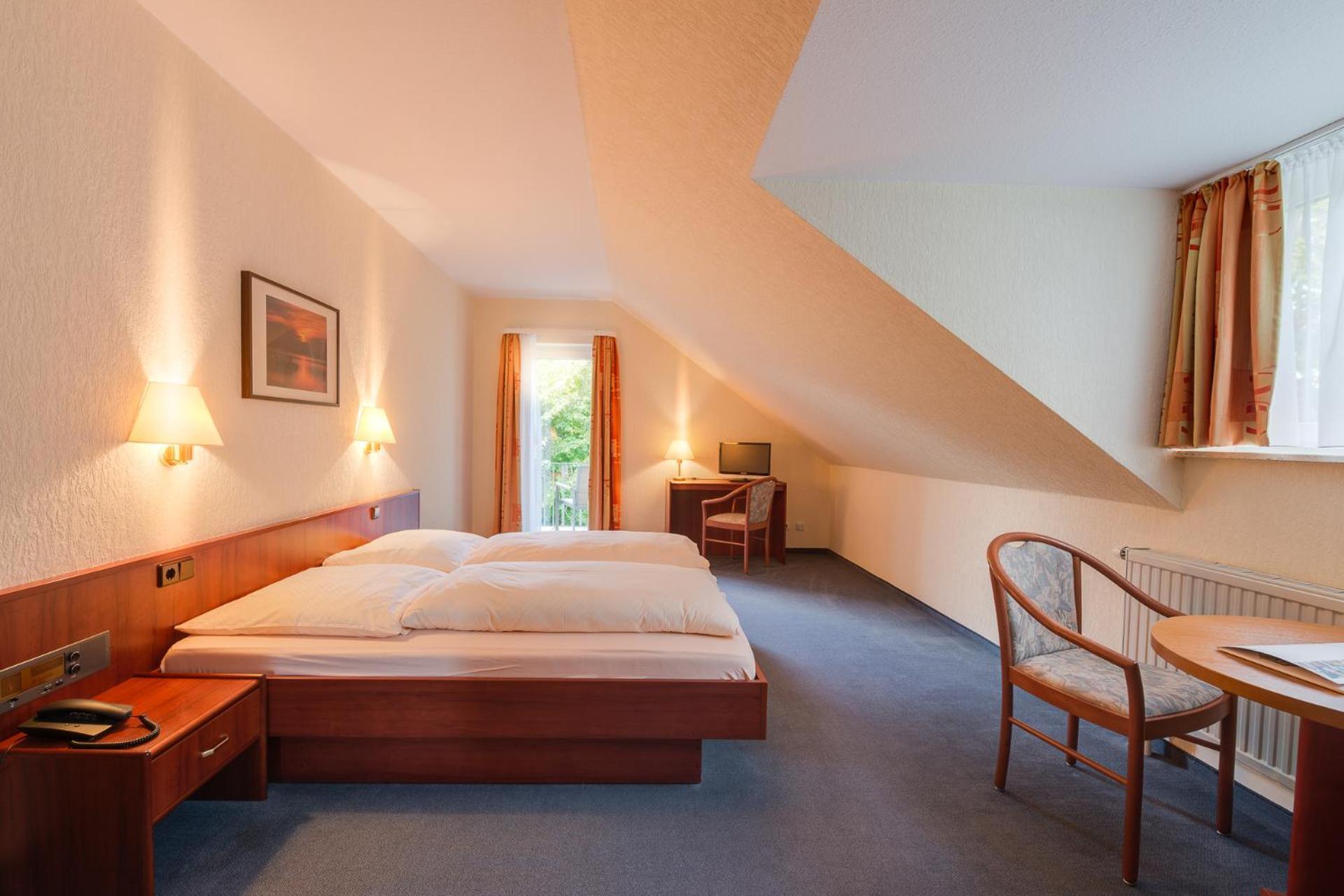 Berghotel Wilhelmsburg Bad Kosen Pokój zdjęcie