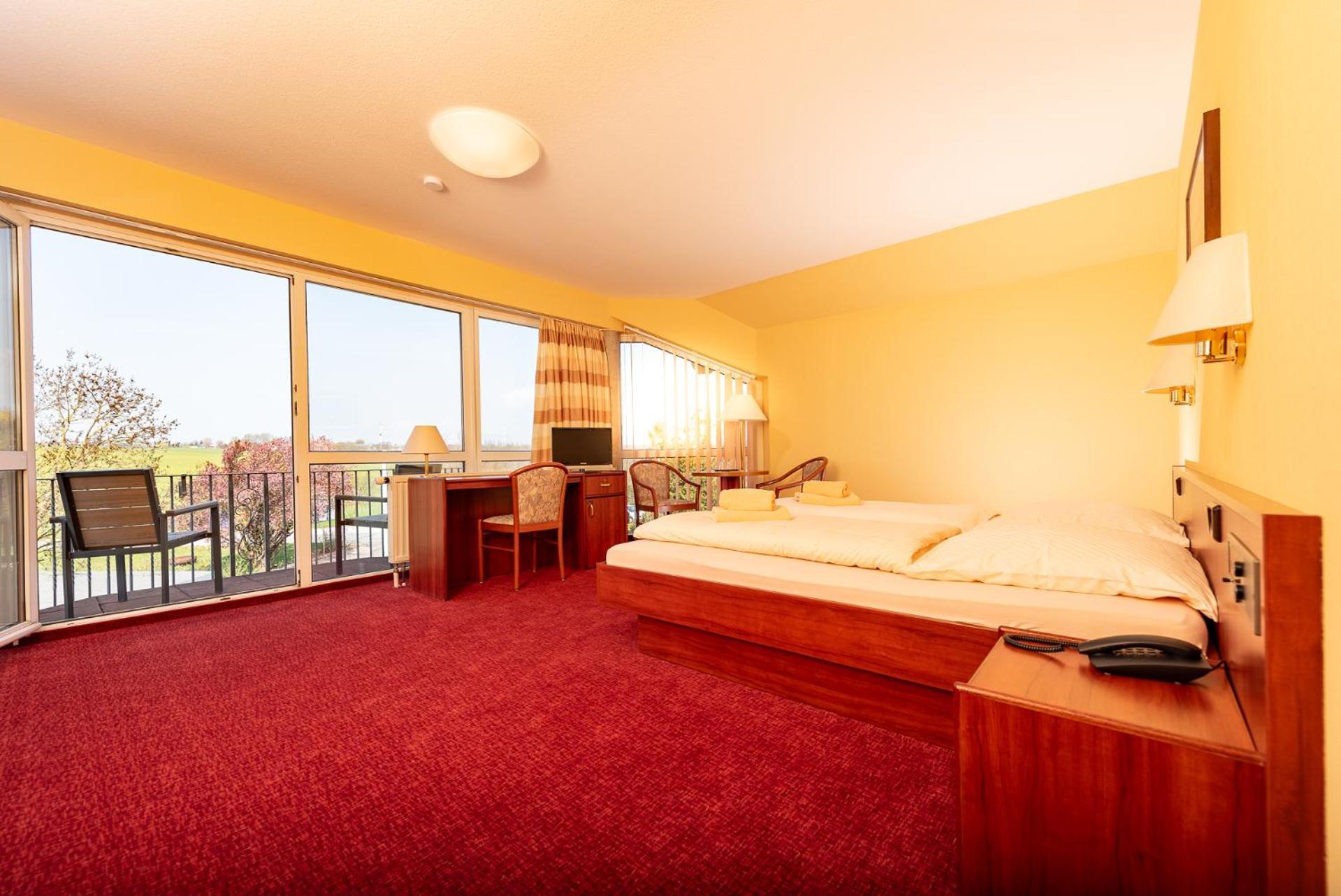 Berghotel Wilhelmsburg Bad Kosen Zewnętrze zdjęcie
