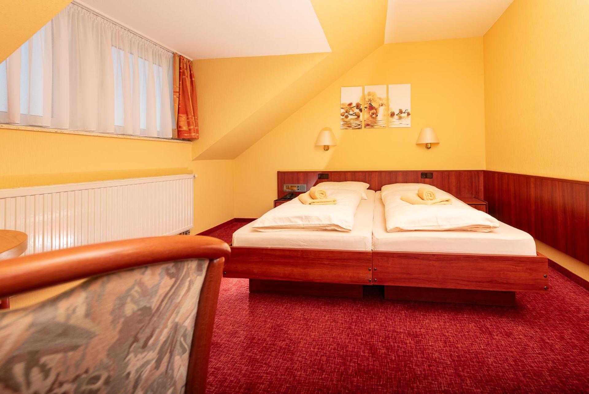Berghotel Wilhelmsburg Bad Kosen Pokój zdjęcie
